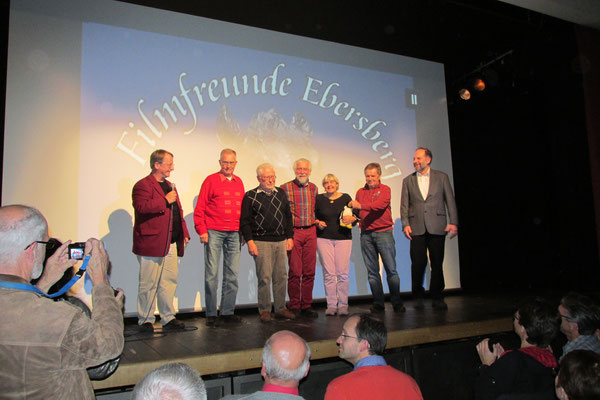 FFE-Videonale-Kinosaal-Buehne-Autoren